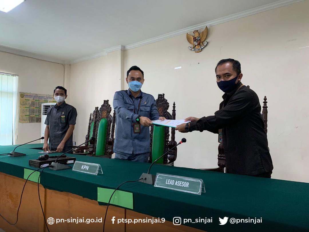 33eba9b6-14a9-4bab-9015-cbe7b7b1a634.jpg